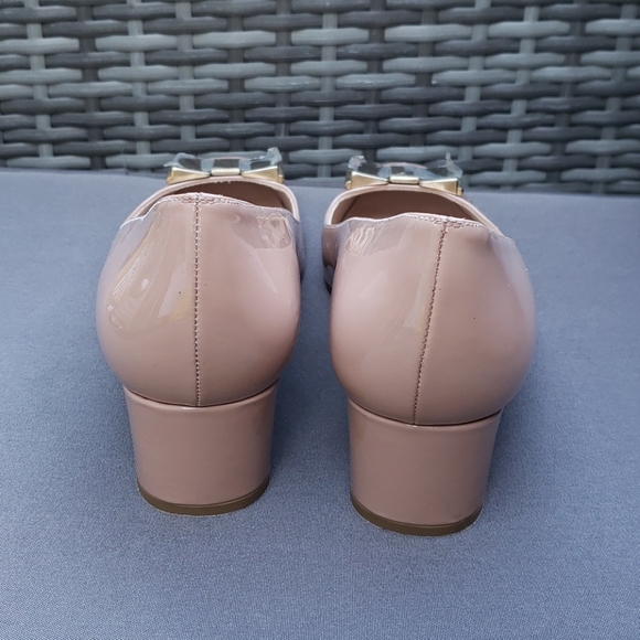 L.K Bennett nude patent leather metal bow pumps - Picture 2 of 6